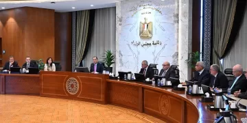 PM continues consultations on draft law regulating real estate market