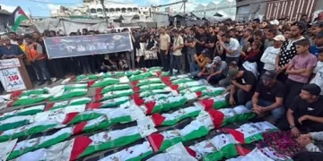 Funeral held for 100 Palestinians recovered from Gaza rubble