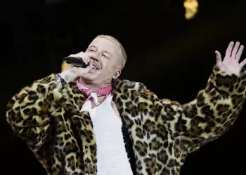 Macklemore announces concerts for Palestinian aid