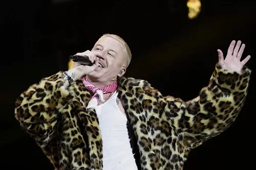 Macklemore announces concerts for Palestinian aid 12 - Egyptian Gazette Macklemore announces concerts for Palestinian aid 11 - Egyptian Gazette