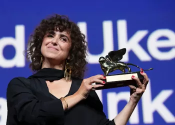‘Woman Unknown’ wins Golden Lion