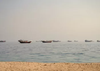 US, Iran discuss phased deal to reopen Hormuz