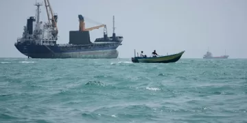 Iran threatens strikes, awaits US on Hormuz plan 1 - Egyptian Gazette Iran threatens strikes, awaits US on Hormuz plan
