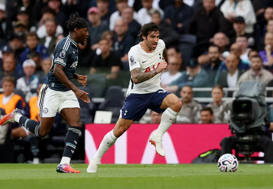 Premier League clubs smash summer transfer spending record 11 - Egyptian Gazette