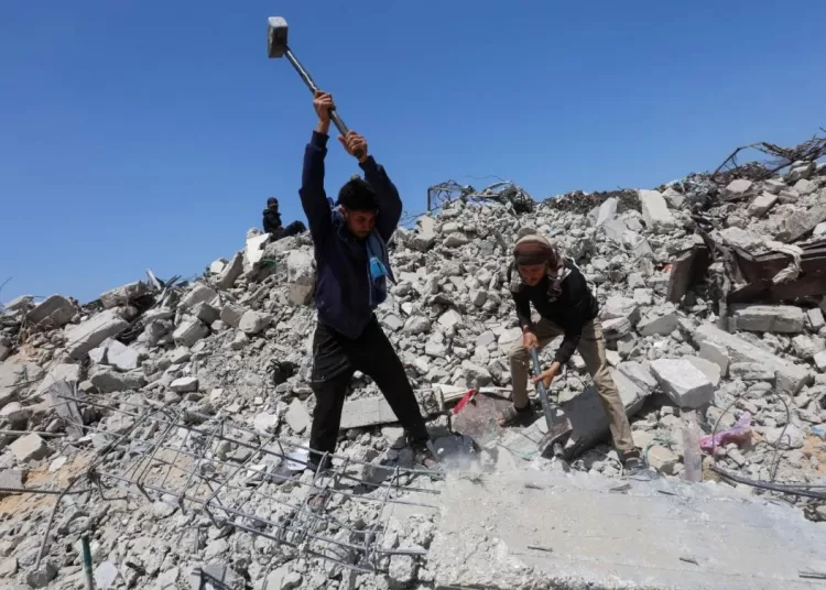‘Israeli rubble-clearing in Gaza could erase ‘atrocity crimes’ evidence’ 12 - Egyptian Gazette