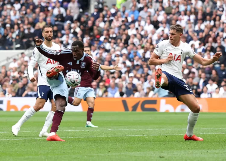 Villa claim 1st win as Spurs struggle 12 - Egyptian Gazette