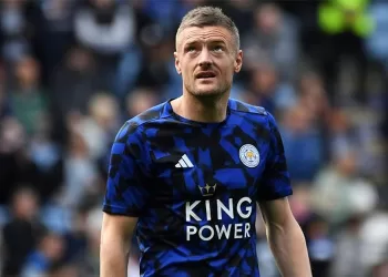 Jamie Vardy makes Burnley switch