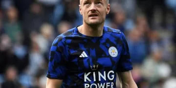 Jamie Vardy makes Burnley switch