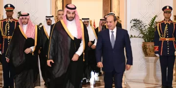 Sisi sees off Saudi Crown Prince at Cairo Airport