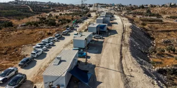 Israel to shut UK consulate after settlement import bans