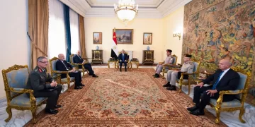 Sisi, Greek defence min. discuss strategic co-operation