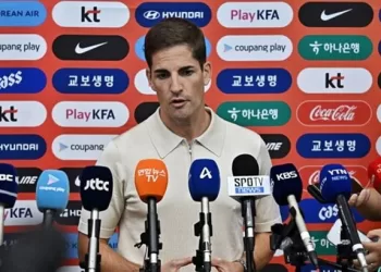 New coach won’t use AI to make S. Korea fans happy