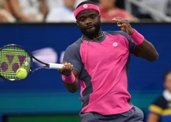 US Open: Tiafoe sweeps Medvedev