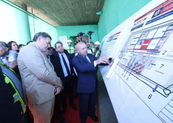Egypt, France transport ministers visit Alstom industrial complex in Borg El Arab