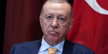Turkey will hand over key base in Iraq