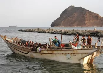 Yemenis take to boats to flee as ME war spreads
