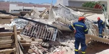 5 missing after explosion fells Athens building