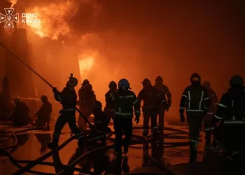 3 killed in Russian strikes on Ukraine as Putin warns Europe 