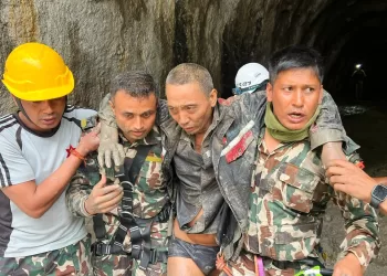 Nepal rescuers find 2 alive after 10 days
