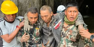 Nepal rescuers find 2 alive after 10 days