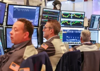Fed seen skipping October rate hike