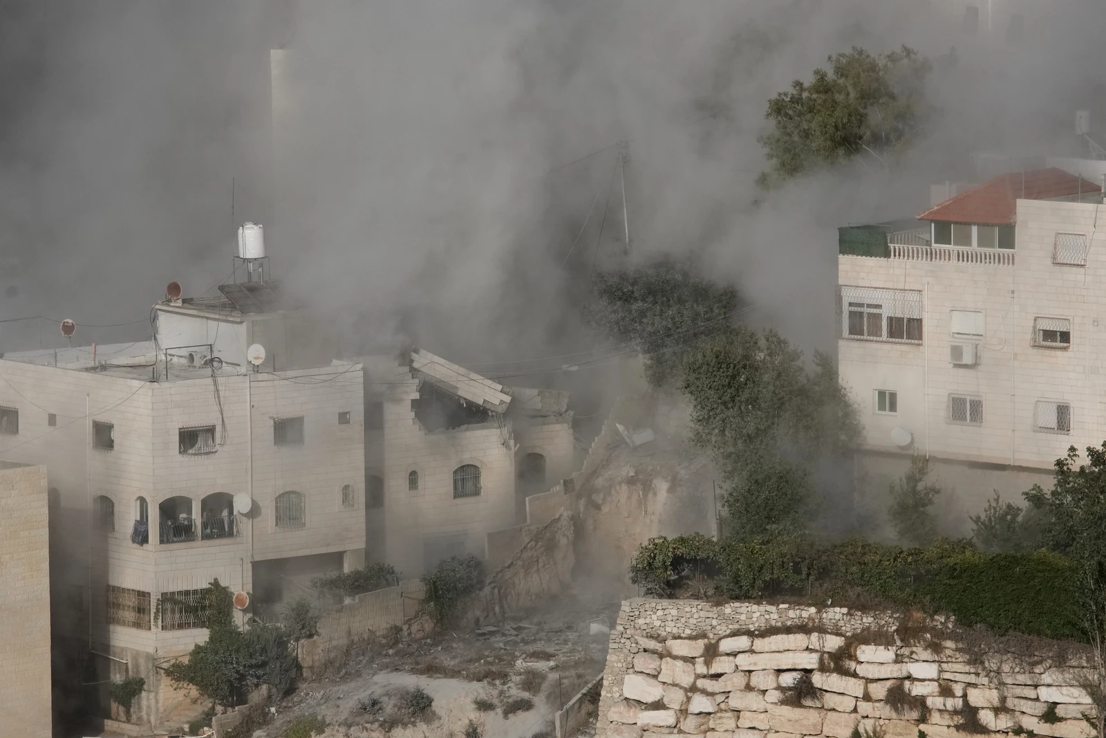 Israel demolishes gunmen’s homes in West Bank operation