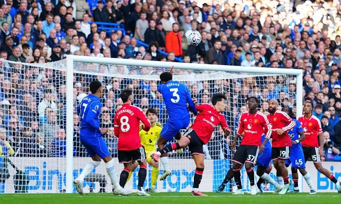 Carrick faces growing pressure after Chelsea loss 23 - Egyptian Gazette Carrick faces growing pressure after Chelsea loss 22 - Egyptian Gazette