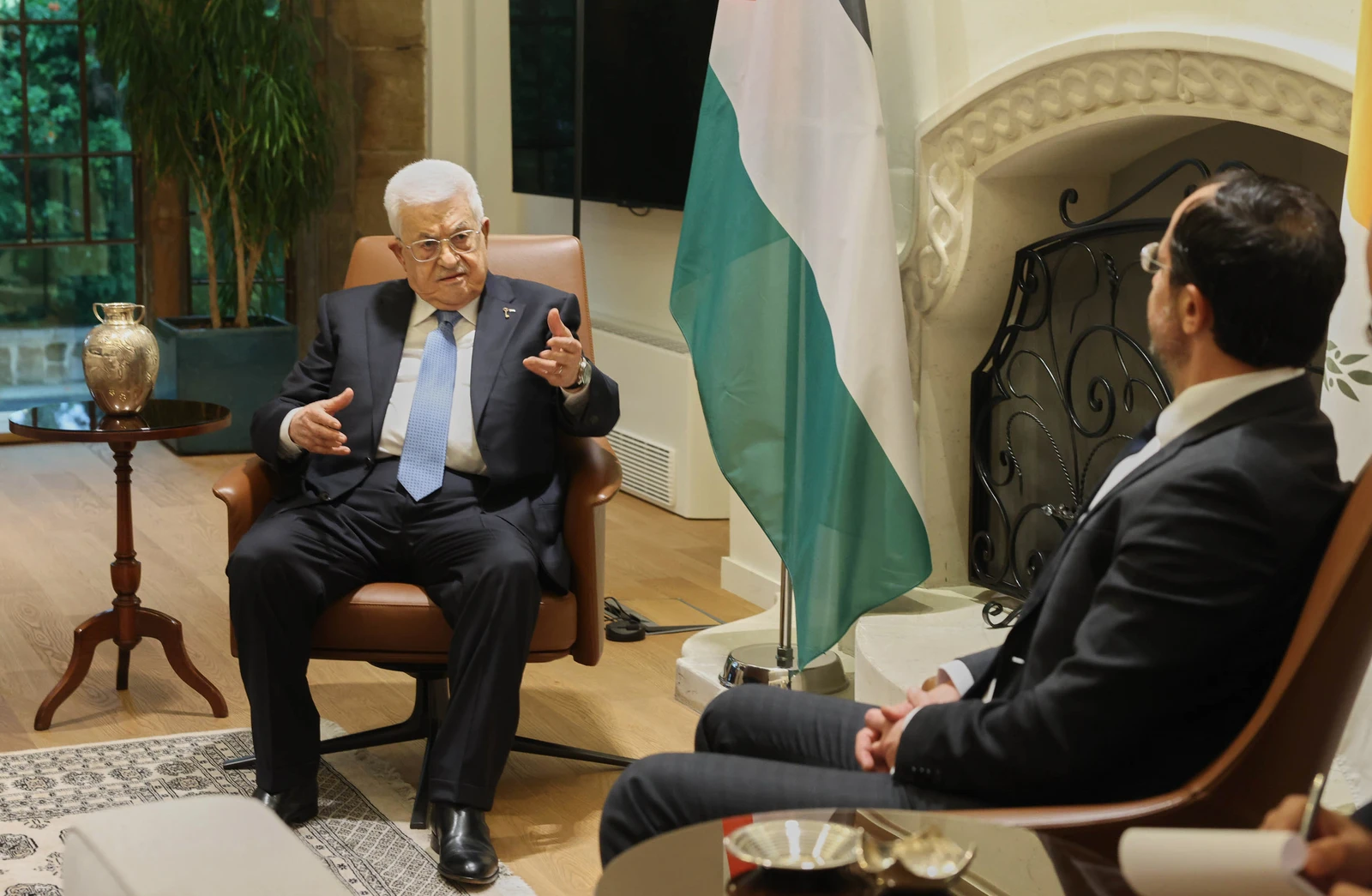 Palestinian president eyes peace talks with new Israeli government