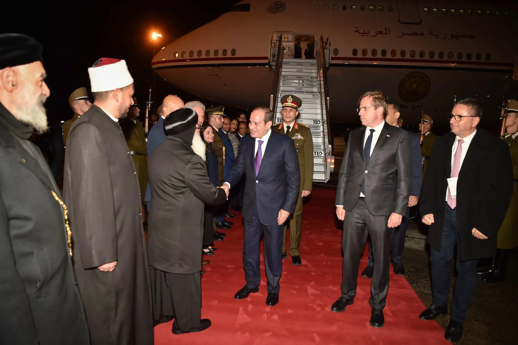 Sisi arrives in Hungary for official visit