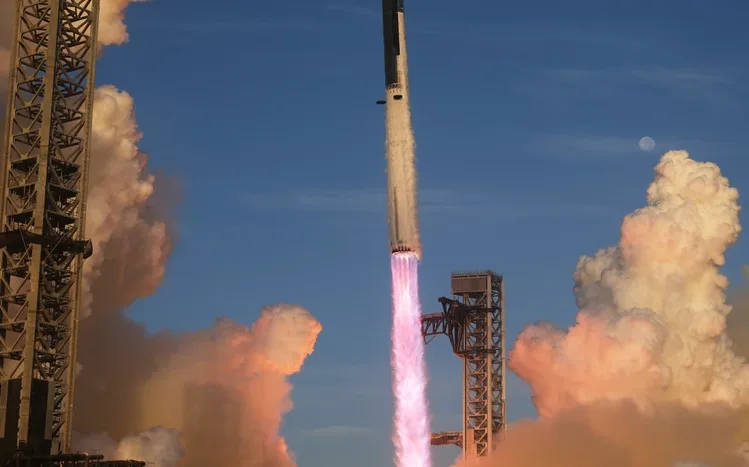 SpaceX-Tesla Megamerger could boost both firms, Musk fortune