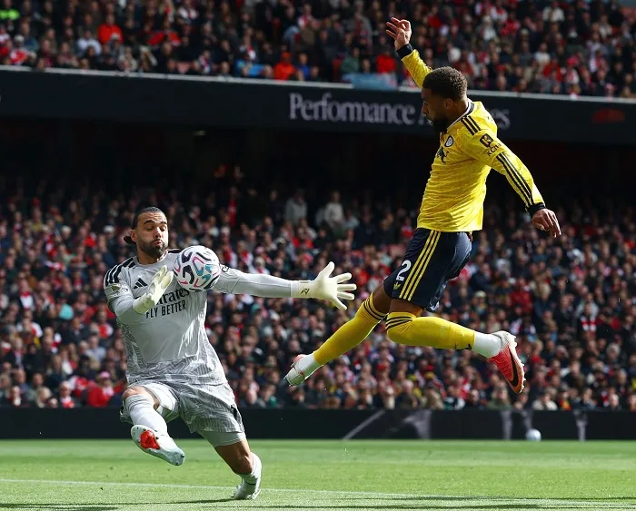 EPL: Arsenal hit back to sink Leeds 14 - Egyptian Gazette