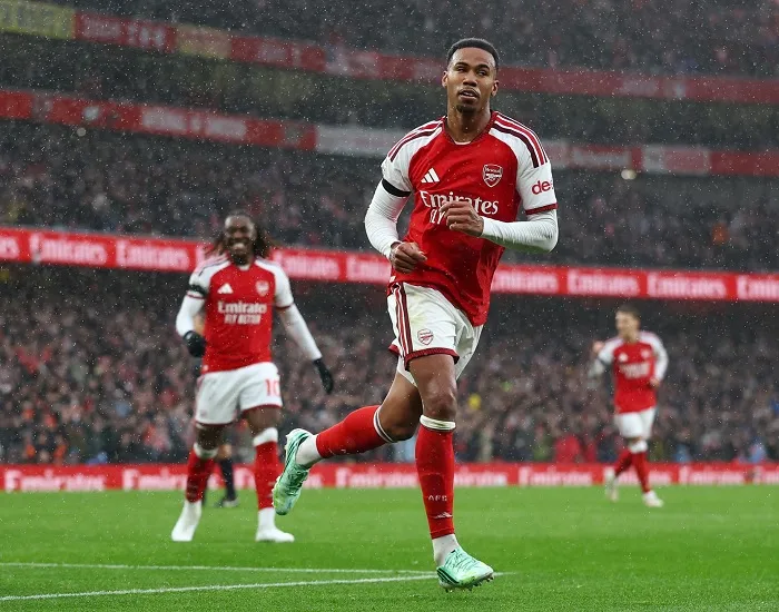 Arsenal beat Everton to join City at EPL summit 19 - Egyptian Gazette Arsenal beat Everton to join City at EPL summit 18 - Egyptian Gazette