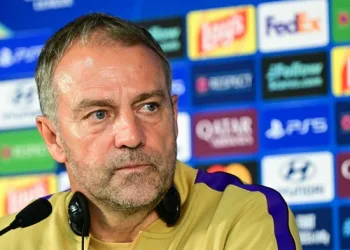 Flick urges Barca to deliver against Galatasaray
