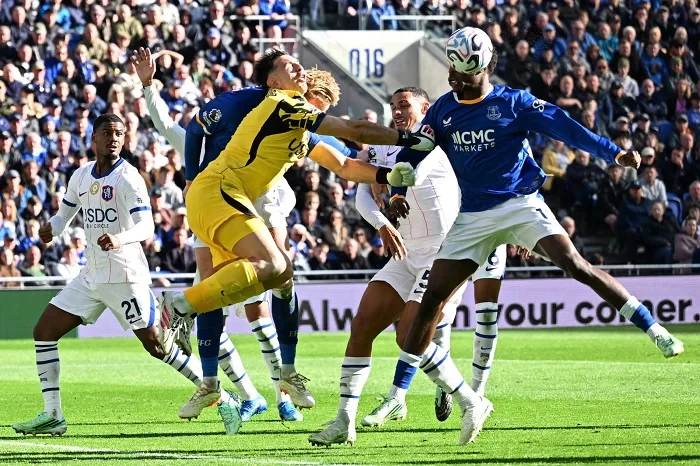 EPL: Neto brace sends Chelsea past Everton 13 - Egyptian Gazette
