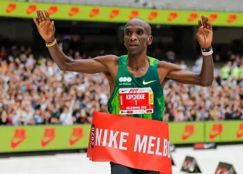 Kipchoge ends three-year marathon drought