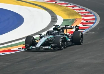 Russell fastest in Singapore GP practice
