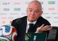 Infantino apologises to Fifa Council