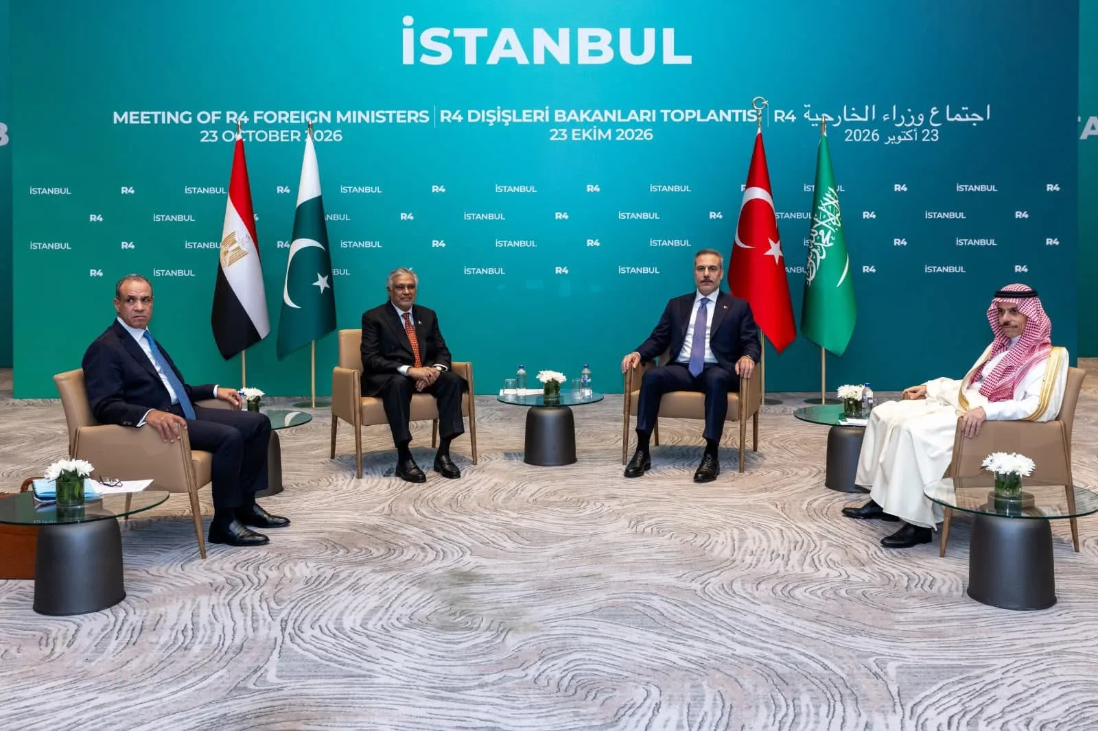 R4 ministers call for end to regional escalation, safe passage through Hormuz