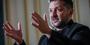 Ukraine offers to halt refinery strikes