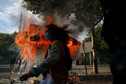 Albania’s PM refuses to resign as student protests turn violent 2 - Egyptian Gazette Albania’s PM refuses to resign as student protests turn violent