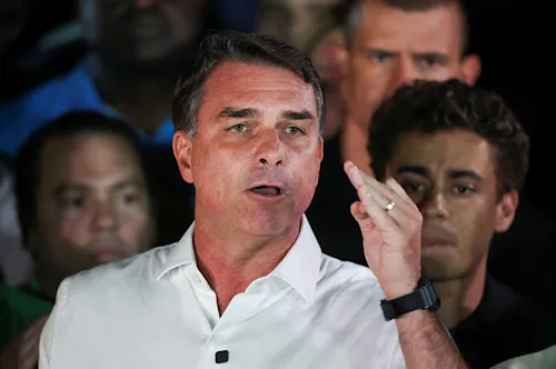 Bolsonaro, family to get US visas after leaving Brazil