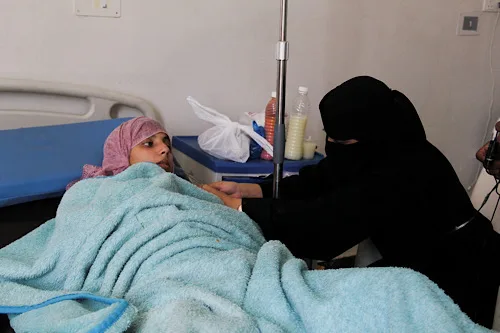 Yemen's hospitals buckle as fighting escalates 2 - Egyptian Gazette Yemen’s hospitals buckle as fighting escalates