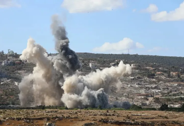 Israeli airstrikes target S.Lebanon 12 - Egyptian Gazette Lebanon