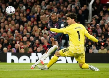 Carrick demands more ‘streetwise’ Man Utd after Spurs setback