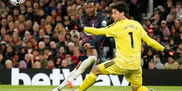 Carrick demands more ‘streetwise’ Man Utd after Spurs setback