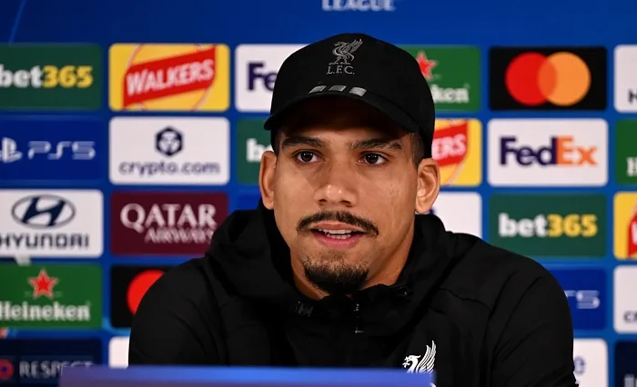 Araujo: Too early to discuss permanent Liverpool move