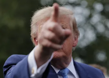 In Trump’s pardons for public officials, Republicans win most of the mercy