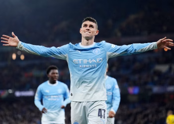 Foden hat-trick fires Man City past AEK 5-1