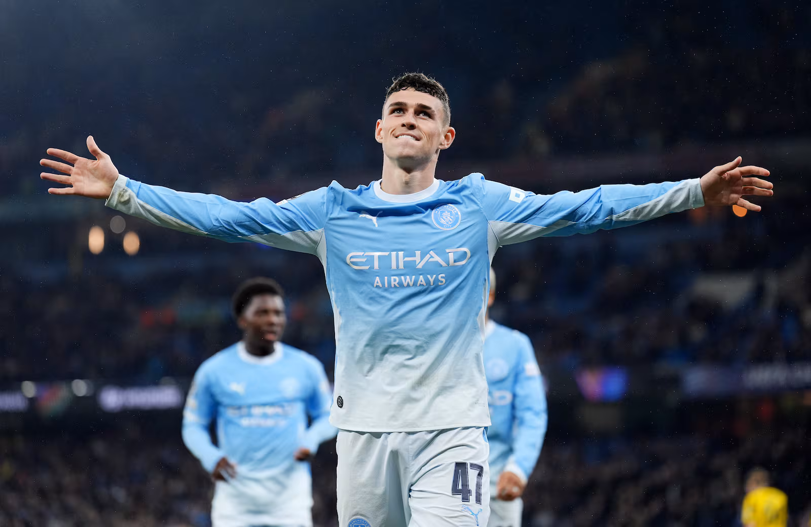 Foden hat-trick fires Man City past AEK 5-1
