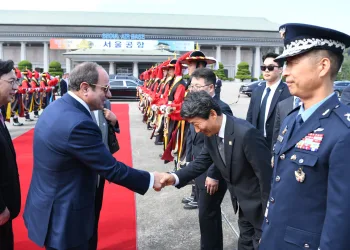 Sisi heads to Kuala Lumpur from Seoul